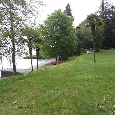 Da Ale Con Spiaggia Privata Sul Lago 아파트 *